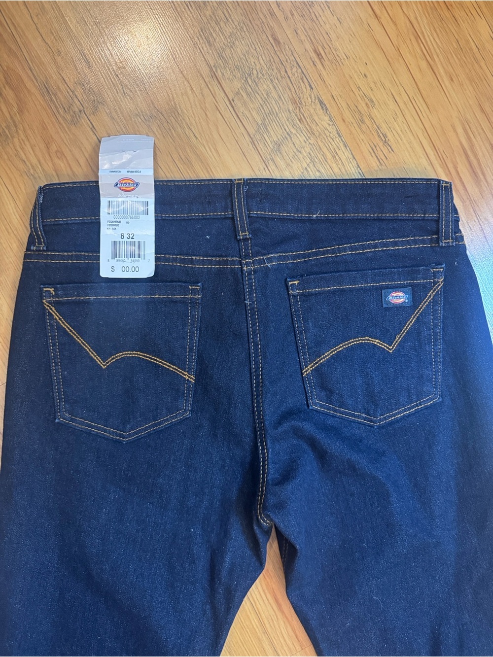 Dickies Women’s Jeans 8/32 NWT Dark Blue